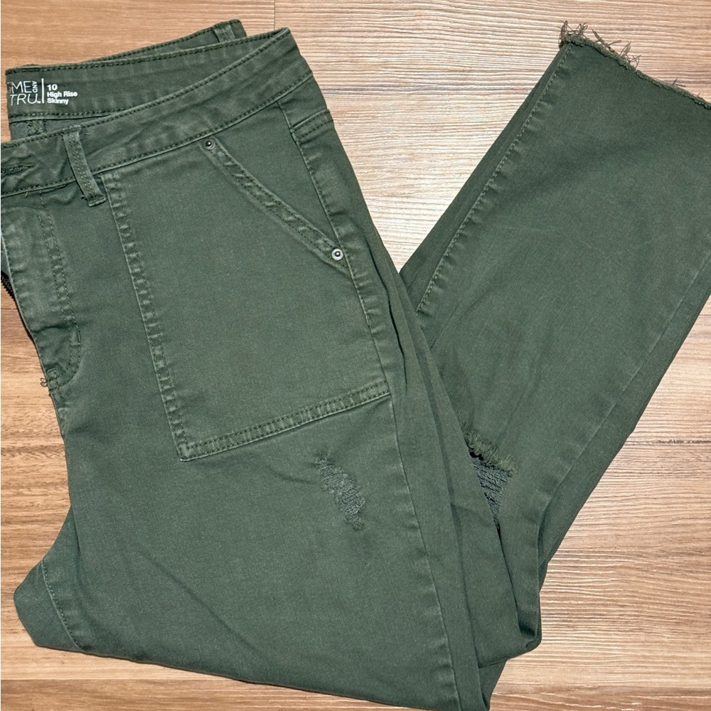 Time & Tru green jeans